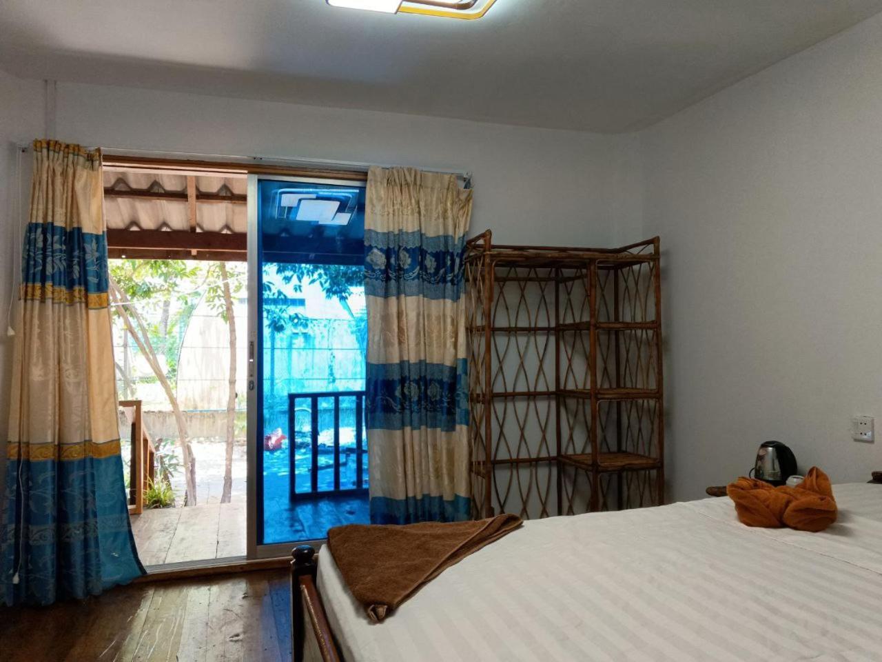 Sunny Bungalow Ко Ронг Санлоем Екстериор снимка